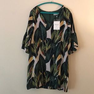 Adorable flutter sleeve dress.